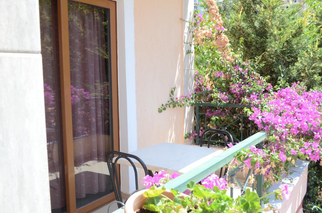 Jb Hotel Sarande Bagian luar foto