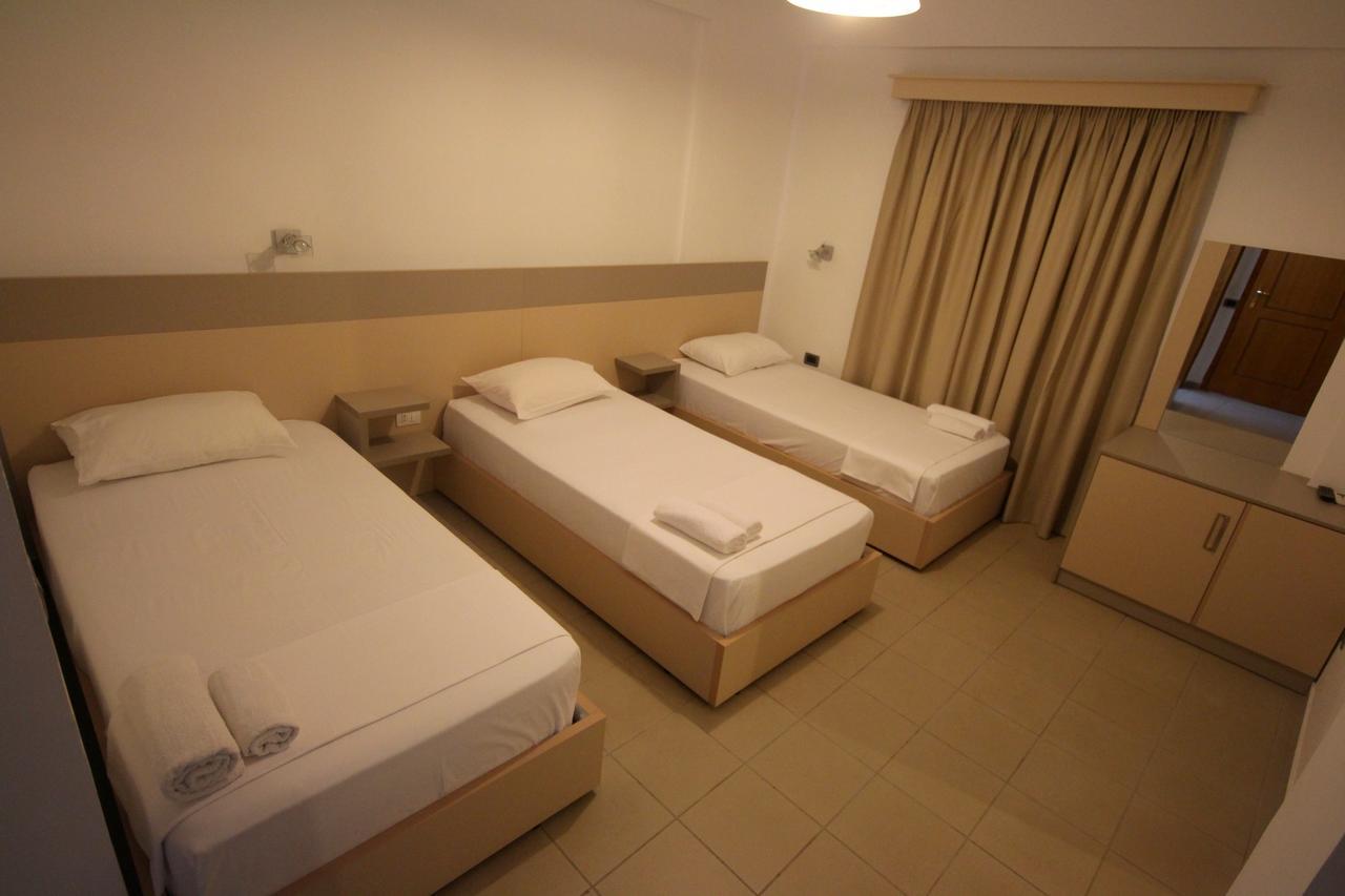 Jb Hotel Sarande Bagian luar foto